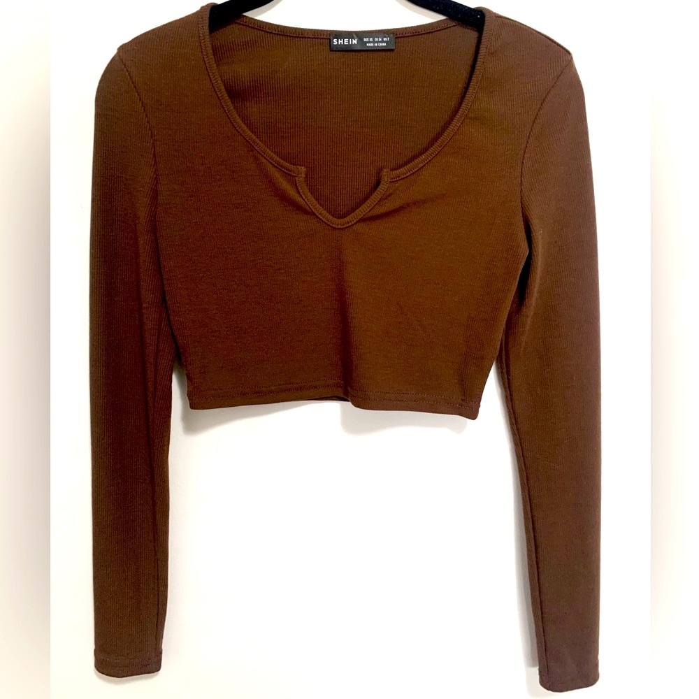 Women’s Low Cut Crop Top. Ribbed. Long sleeve. NWOT. XS - Picture 2 of 5